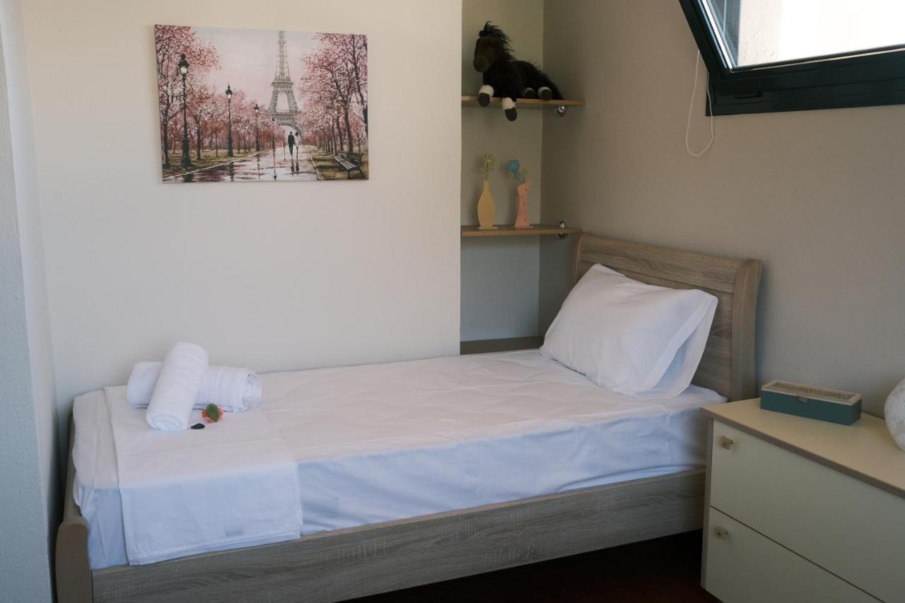 Crystal Bay Appartement PalaiónTsiflíkion Buitenkant foto